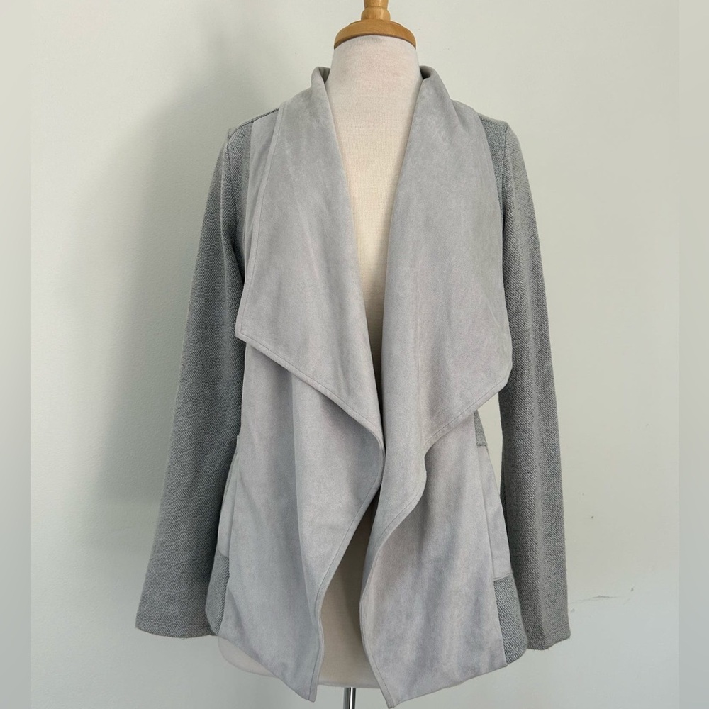 Skies are Blue gray cardigan